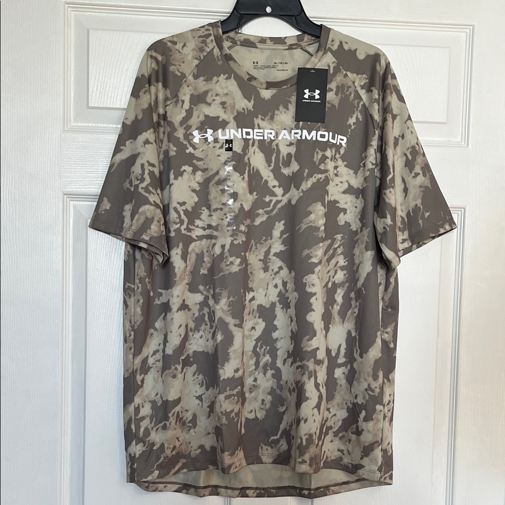 Under Armour Men’s Camo Short Sleeve Performance T-Shirt Tan Beige XL - NWT